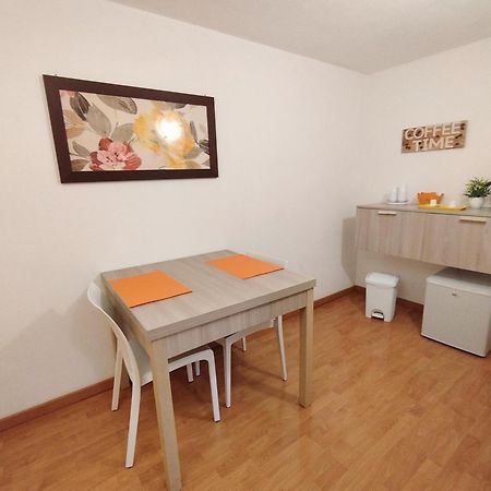 Alcamo Rooms Con Garage Privato Δωμάτιο φωτογραφία